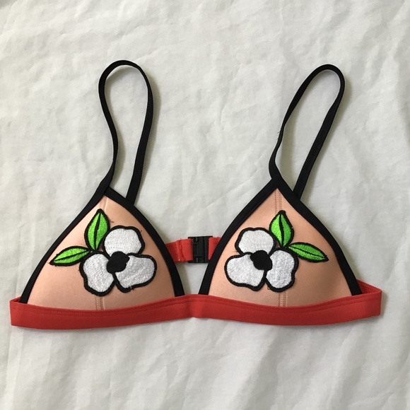 Triangl sz XS Flower bikini top - Picture 1 of 7